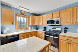 Ski View Cabin by Great Western Lodging - 6
