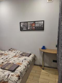 Дорошенка 64 - 7