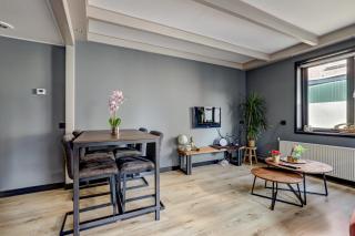 Huize wees Nobel In het centrum Van Oud Beijerland dicht bij Rotterdam - 3