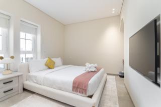 StayShort - Luxury 4BR Villa in Al Reem 3 with Private pool! - 2