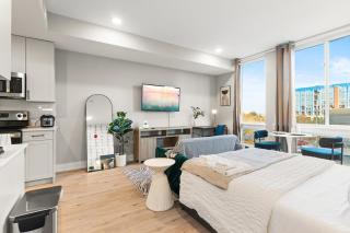 5 mins to Fillmore! Queen Bed, Rooftop, NorthernLibs! - 2