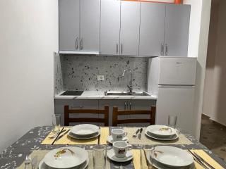 SOL - Entire Holiday Apartment on a budget - Durazzo - 3