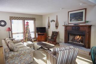 Rippling Waters close to Timberline ski slopes - 2