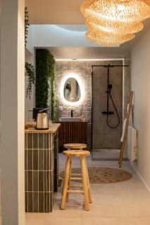 La Penida Suite avec Sauna & Baignoire Hyper Centre Lille - Lille - 1
