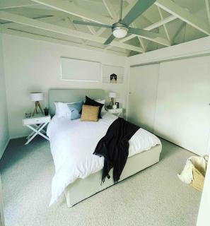 The Sandy Retreat - Sandy Point - 1