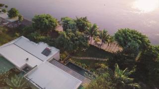 4br Villa River Deck, Pool, Bbq & Garden - 3