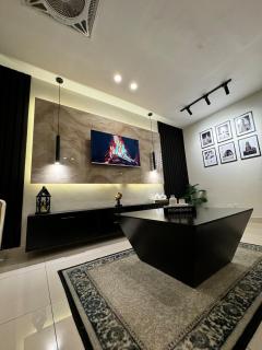 The Chess Lounge with Rooftop Pool - 3