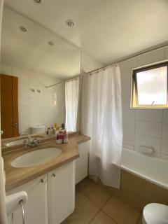 Casa Amplia y Comoda SyS Suites - Chicureo Abajo - 4