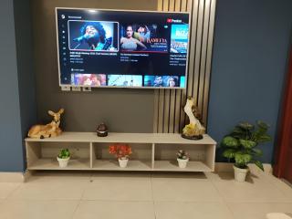 Luxurious One-Bedroom Gold Crest Apartment with Stunning Balcony Retreat DHA Lahore - Lahore - 6