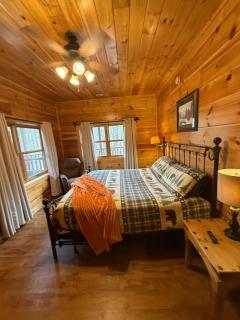 May Special Sleeps 20 Shared Pool Hot Tub - Sevierville - 2