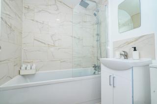 Watford Central Queens Apartment - Watford - 8