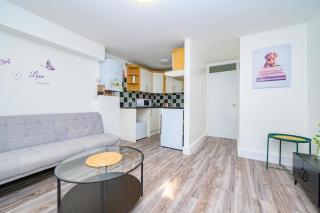 Watford Central Queens Apartment - Watford - 6