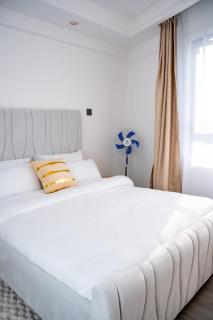 1 BR Stylish Haven with Skyline Views - Nairobi - 1