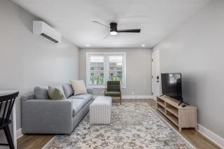 The Nomad: 4 1BRs 2 Studios 24-Guest Retreat - Nashville - 8