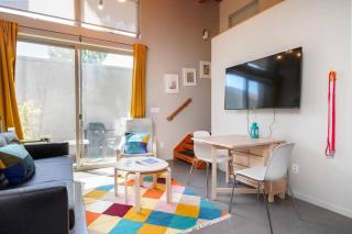 #StayInMyDistrict Buckman Spacious Modern Rowhouse - 1