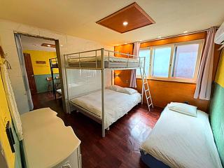 2 - Gu&Anne House Seoul Hongdae Stn 5rooms,4bathroom - Seoul - 9