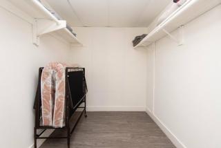 Snazzy 2Bd Apartment Rooftop Pool & Iconic Hollywood Sign Views - 6