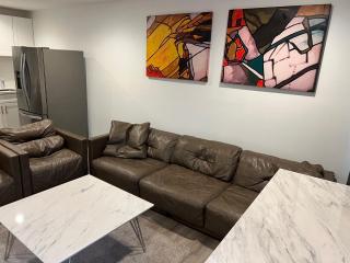 Private gated 1bed & 1bath amazing for 2 in Los Angeles near Universal studio & Hollywood -  - 2