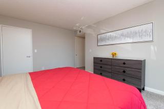 2BR Hollywood Apartment with Rooftop Pool and Stunning Views - Los Angeles - 2