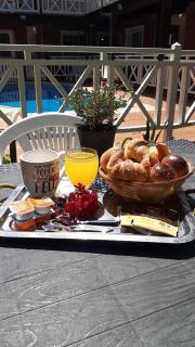 Valeria Costa y Mar - 4