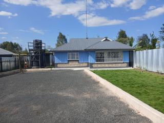 MG's Mountain Nest - Luxury Two-bedroom all-ensuite in Nanyuki - Private Compound - 9