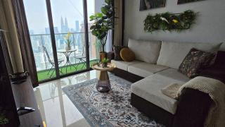 The BirdsEye View facing KLCC with Gorgeous pools - Kuala Lumpur - 6