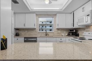 Casa Marina 432 Newly Remodeled, Water View condo - 8