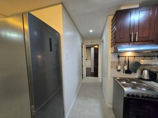 Central BGC - Spacious Modern 2 bedrooms 2 bathrooms with Balcony - Manila - 1