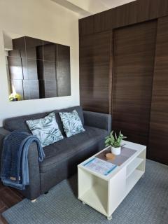 Air Residences Makati - fully furnished condo with skyline views! - 1