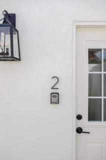 Cute Guest Studio near Universal Studios sleeps 4 - 5