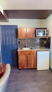 Crestwood Motel - Burlington - 3