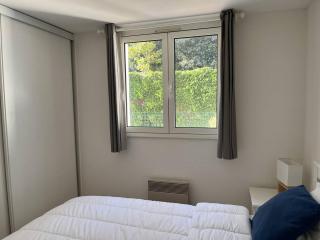 Vaux-sur-Mer: Villa 2 chambres pour 5 pers, 450m Plage, Parking, Clim - FR-1-738-47 - Vaux-sur-Mer - 2