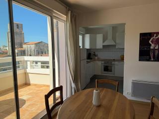 Royan : Appartement 47m², Balcon, Parking privé, Ascenseur - FR-1-738-48 - 7