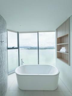 Luxury Citadine apartment bedrooms with Sea view - Hạ Long - 5