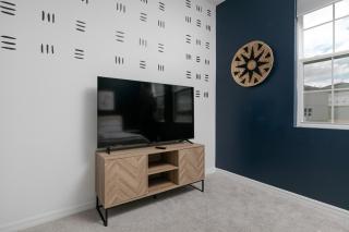 Modern Disney Retreat, 5BR Magic Home - Davenport - 1