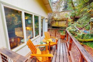 Serene Retreat with Hot Tub - Fire Pit - Deck - Forestville - 3