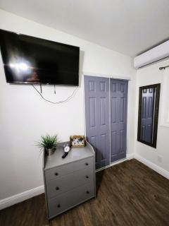 JDC Super Suite Close to Everything 4 Guests - Tampa - 4