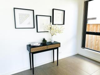 Entire home in Austral, Australia - Austral - 3