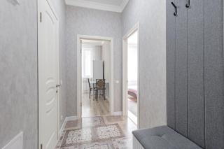 Expo Boulevard 3 - 8