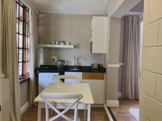 Hidden Villas Guesthouse - 6