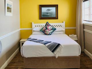 Hidden Villas Guesthouse - East London - 3