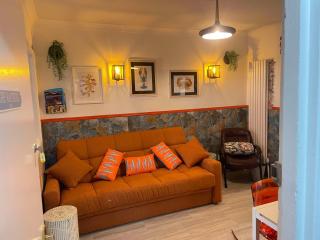 "The Nautical" Dog Friendly Seafront Apartment - 6