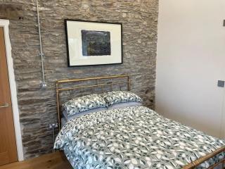 Stunning dog friendly Barn by Mothecombe Beach - Holbeton - 6