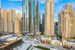 Relaxing 1BR in Dubai With Access to Pool, Gym & Parking - 4