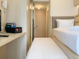 Simply Studio at Tokyo Riverside PIK 2 Apartment By Travelio - 1