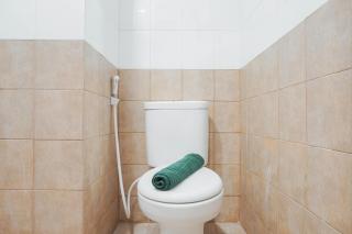 Comfy Studio Green Pramuka City Apartment near Mall By Travelio - Giacarta - 7