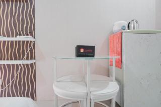 Comfy Studio Green Pramuka City Apartment near Mall By Travelio - Giacarta - 5