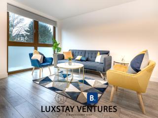 Spacious 2 BR Apartment - 2 Minutes to Station - 10 Minutes to Harry Potter Studios - 30 Minutes to London Euston - Ideal for Families & Business - Free Parking - Watford - 6