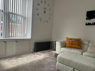 Seaside Home - Ardeer Square - 6