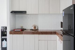 Comfort and Modern 1BR Casa De Parco Apartment By Travelio - 6